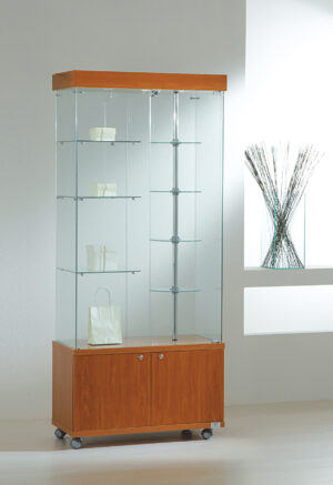 staklene vitrine